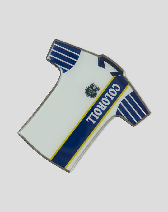 Retro Preston North End shirt magnet showing angled white jersey with blue stripes and crest