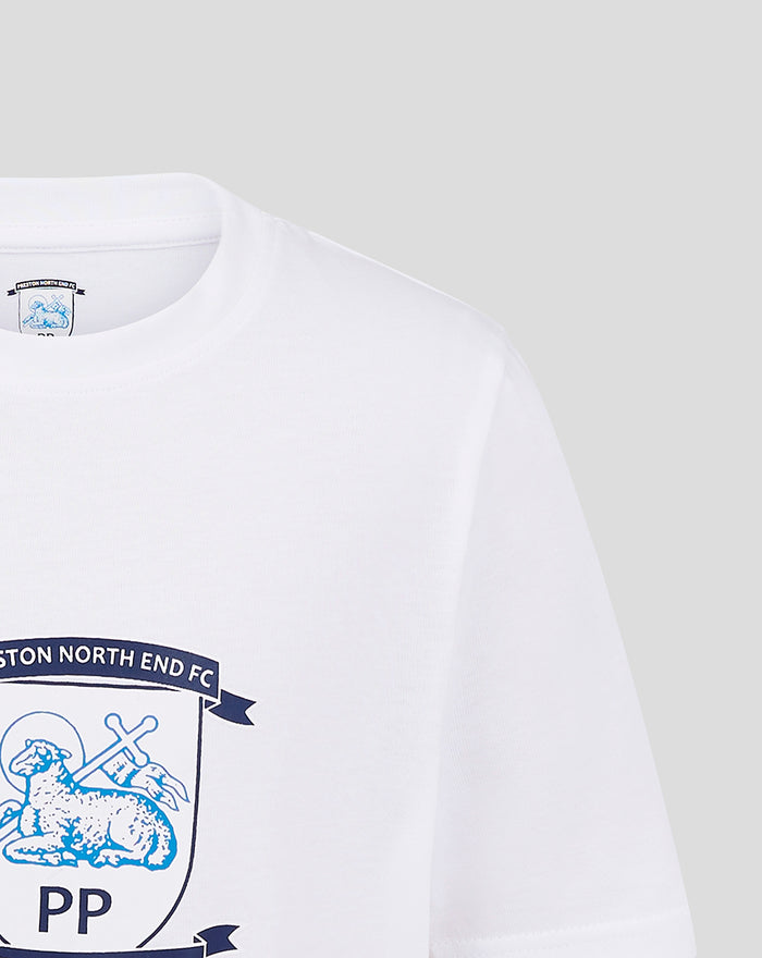 Close up of the crest print on a white T shirt showing the Preston North End shield and PP initials.