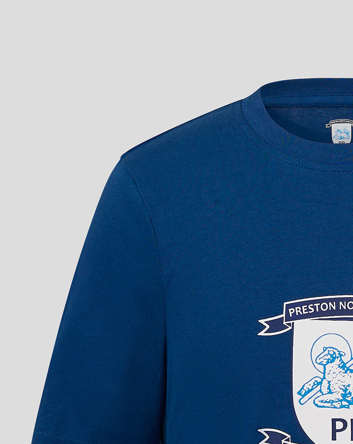 Close up of navy junior crest t shirt showing ribbed crew neck and central chest crest